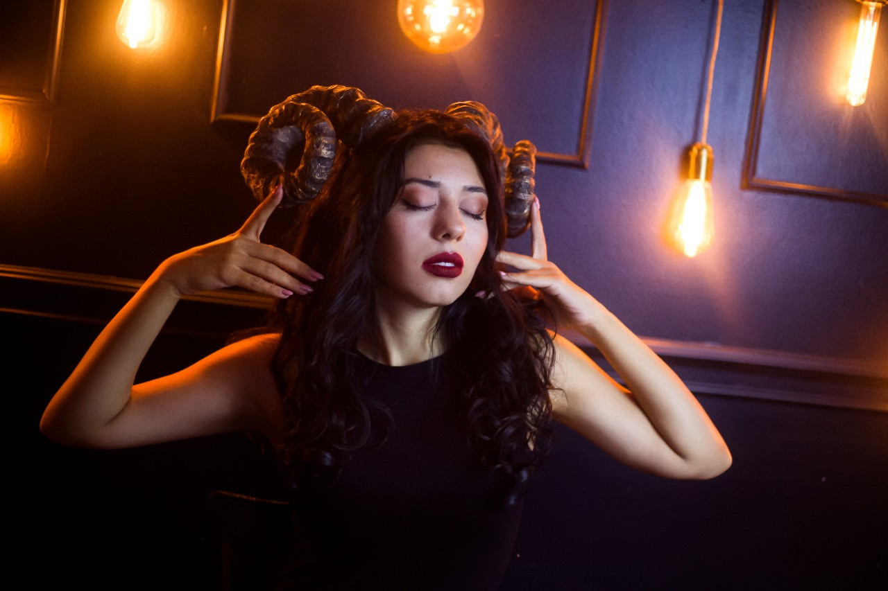 Индивидуальная. Мила Посвит Фотограф новорожденных в Тобольске