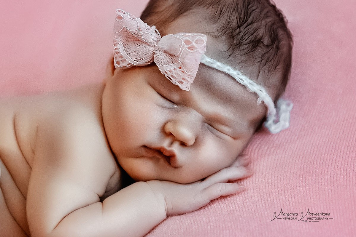 Newborn — груднички. Фотограф Крещение Венчание Москва