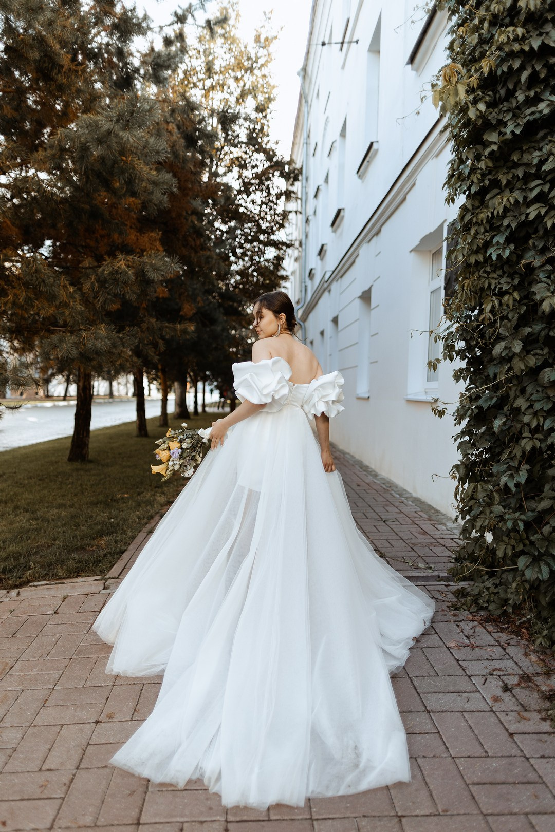  Молодежь в объятиях исторического наследия