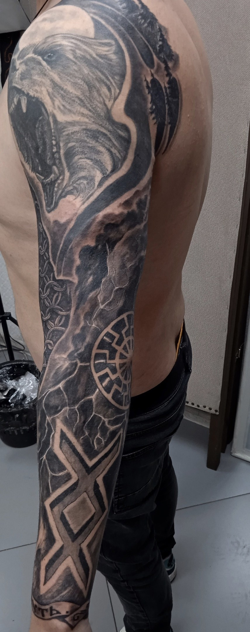 Тату. Яр Панов Арт.Картины, татуировки, роспись стен и одежды в Москве