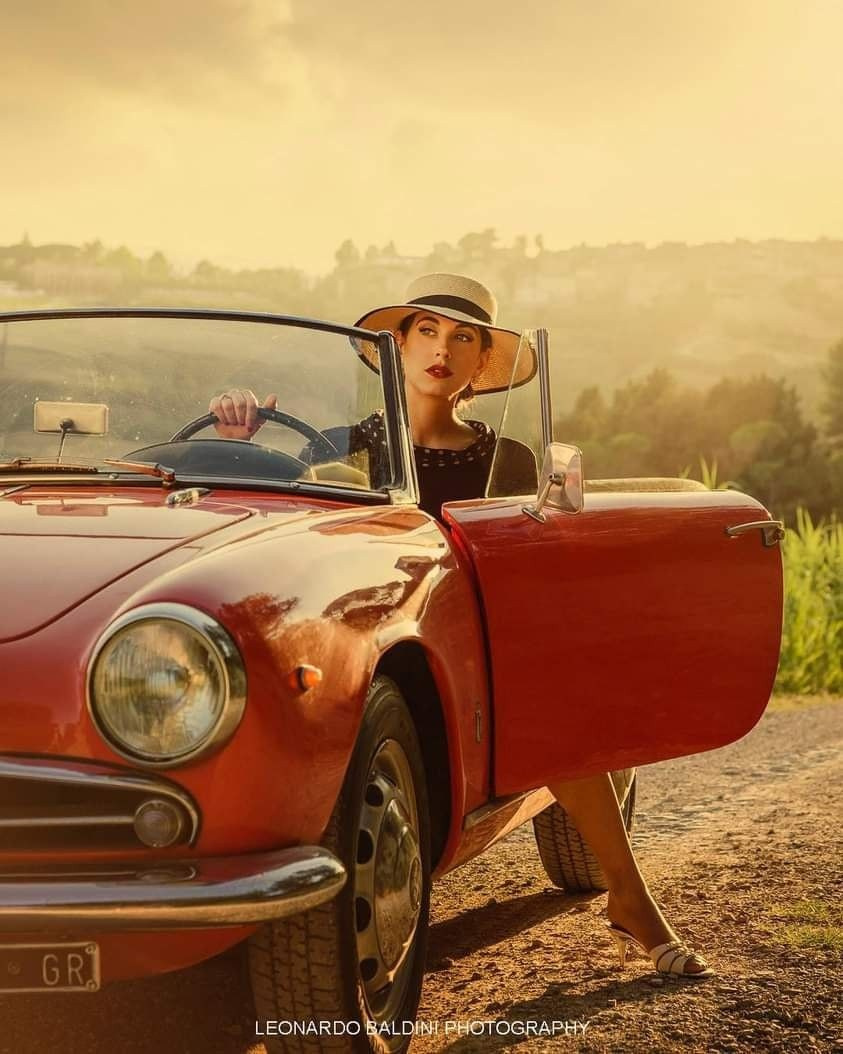 Девушки и авто. Фотограф для маркетплейсов Михаил Бове