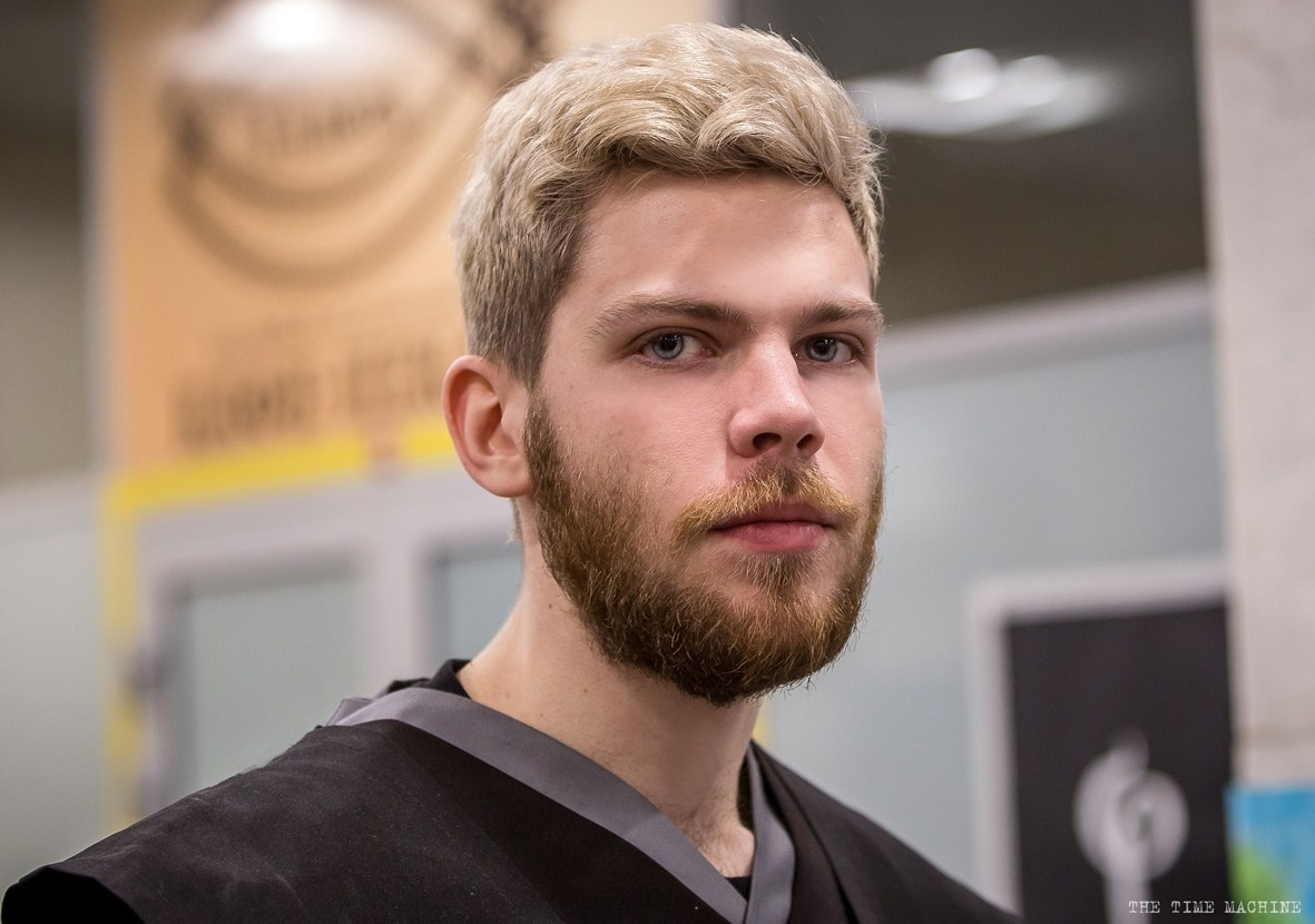 МУЖСКОЙ ПОРТРЕТ. Фотограф для маркетплейсов Михаил Бове