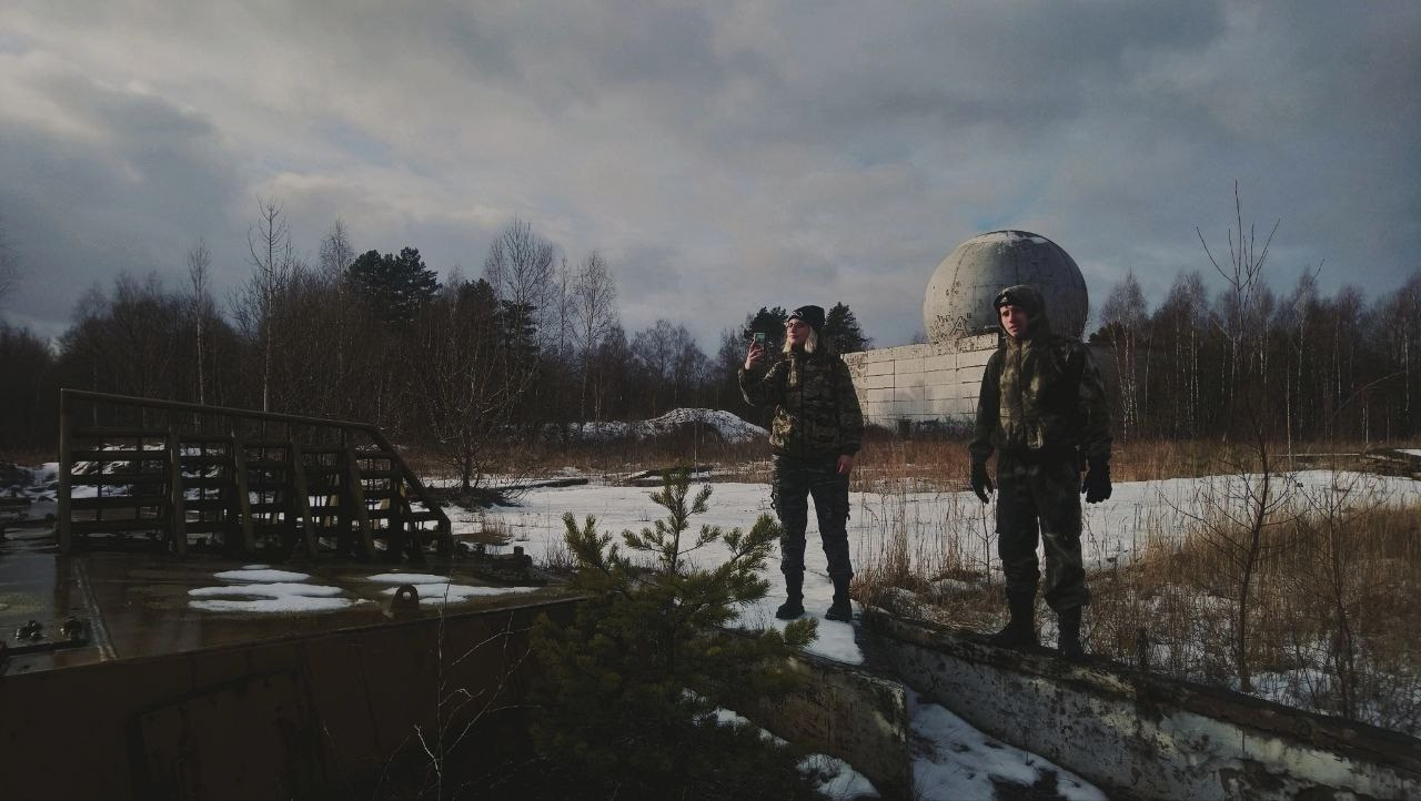 Изучение заброшенной военной базы. Писатель-фантаст Сергей Рыжков