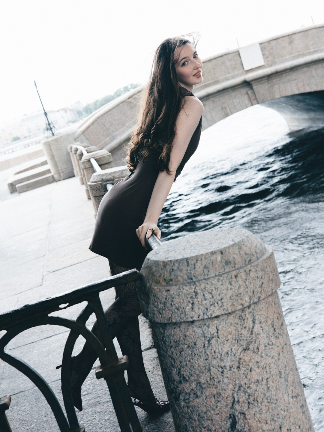 Street Nasty. Юлия Астра: Фотограф в Санкт-Петербурге. Снимаю женские портреты, уличные съёмки в Петербурге и людей с их собаками