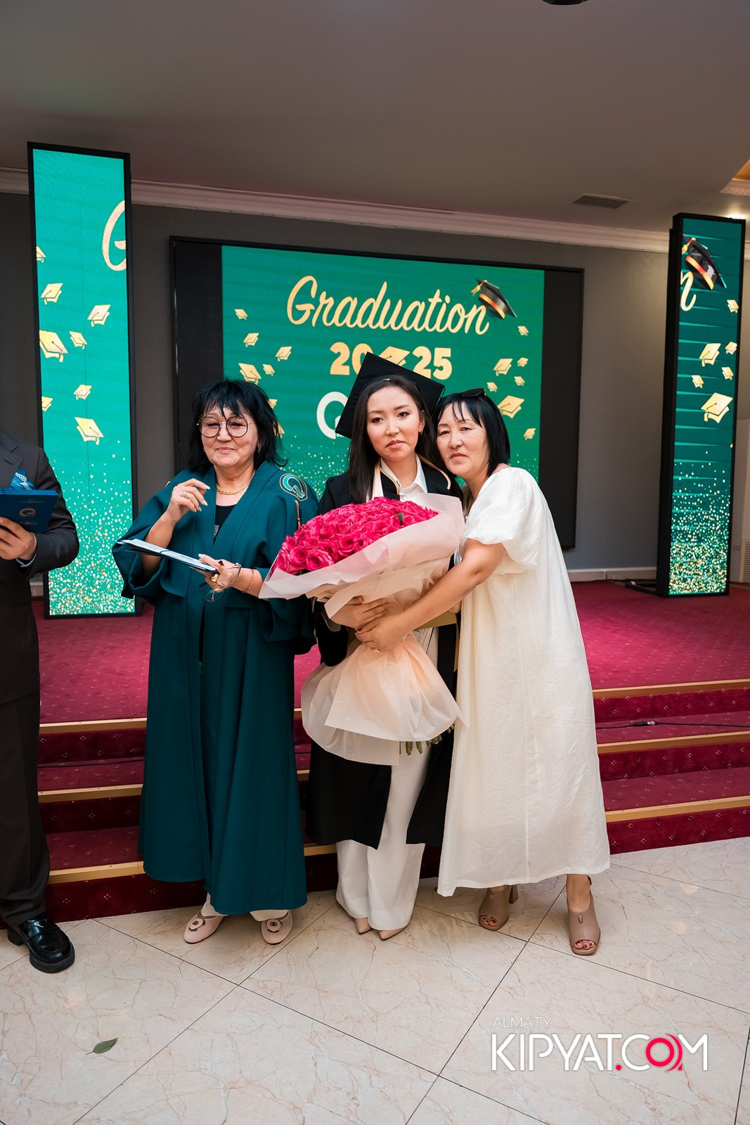 GRADUATION 2025 Q UNIVERSITY. КИПЯТКОМ АЛМАТЫ!