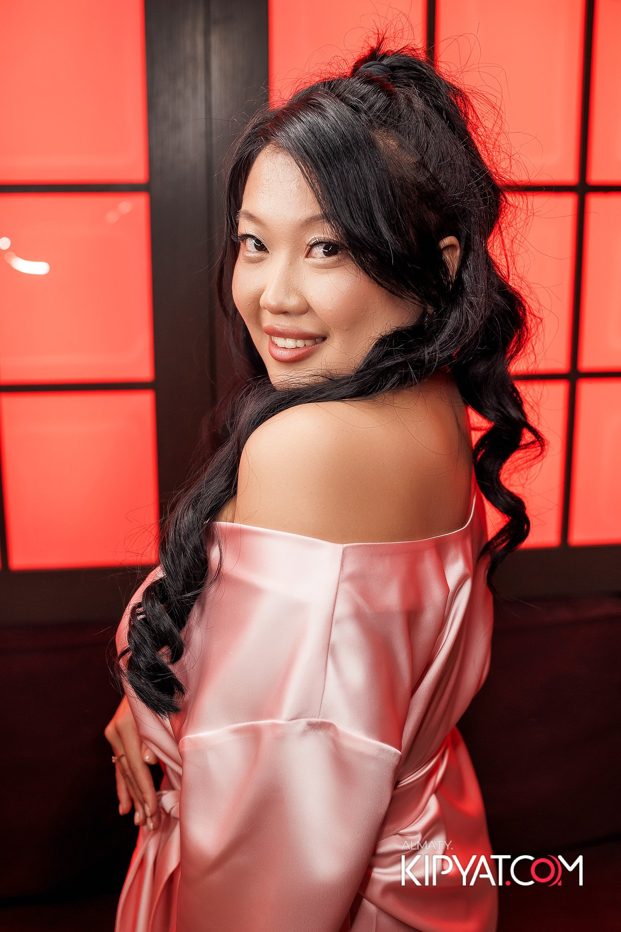 QUEEN. КИПЯТКОМ АЛМАТЫ!