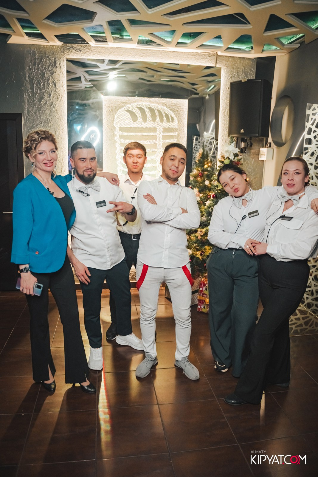 КАРАОКЕ МИКРОФОН. КИПЯТКОМ АЛМАТЫ!