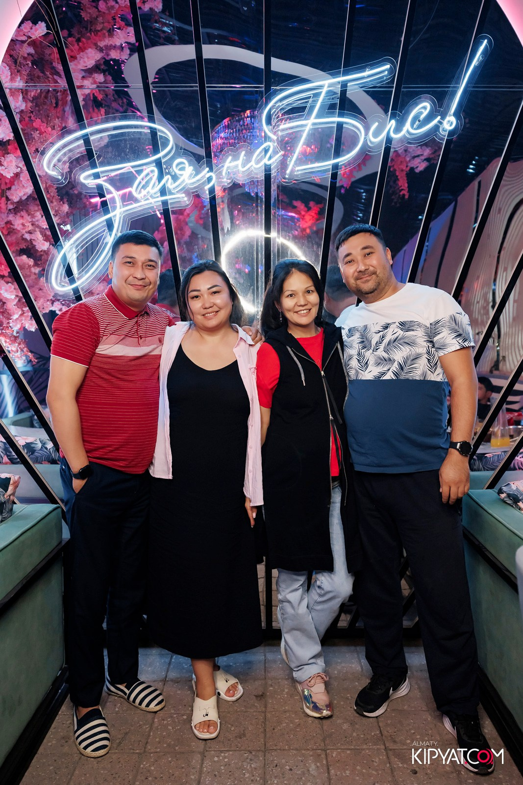 ЗАЯ, НА БИС. КИПЯТКОМ АЛМАТЫ!