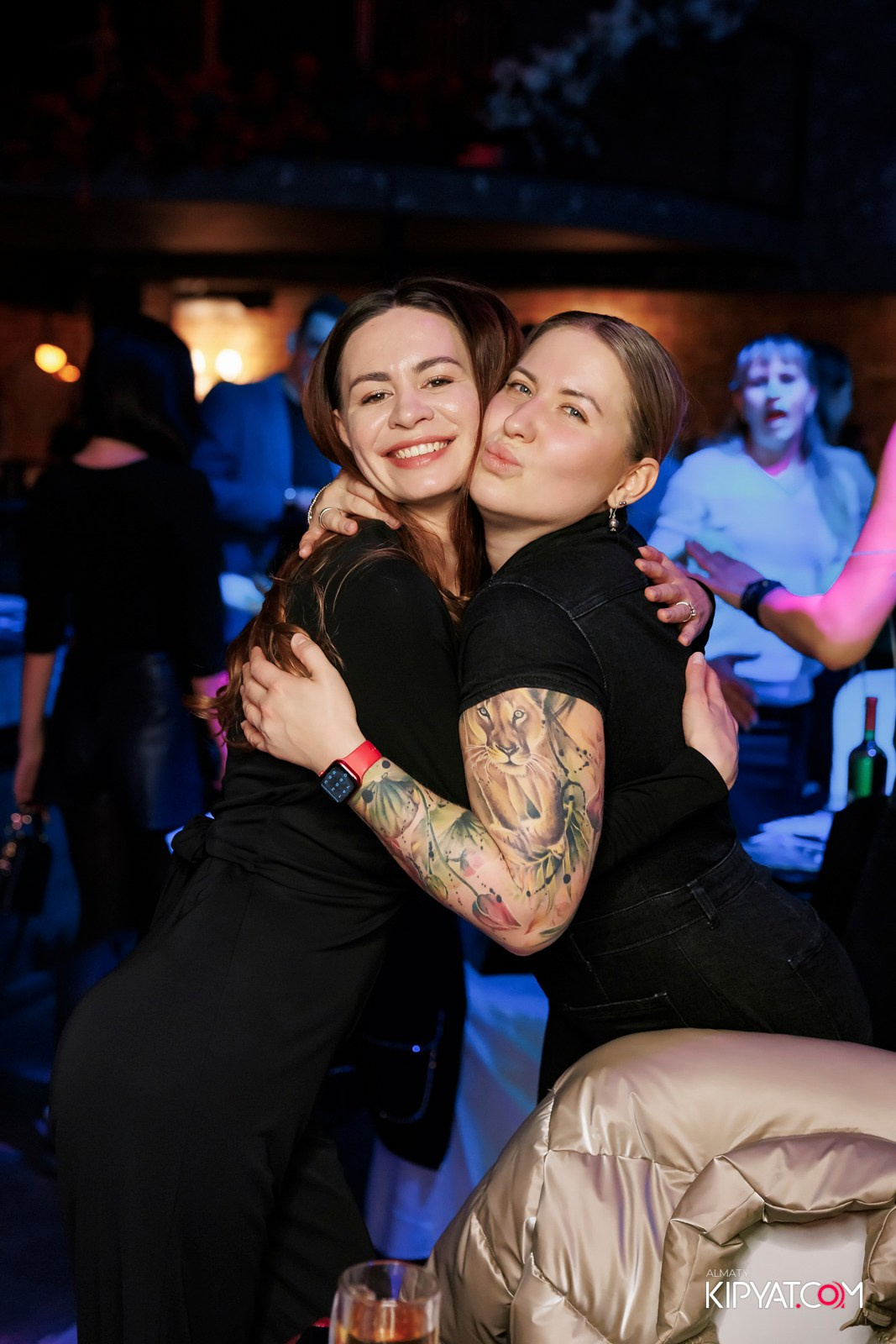 МУЗЫКАЛЬНОЕ ЛОТО В HIT RETRO. КИПЯТКОМ АЛМАТЫ! Фотосъемка мероприятий в Алматы