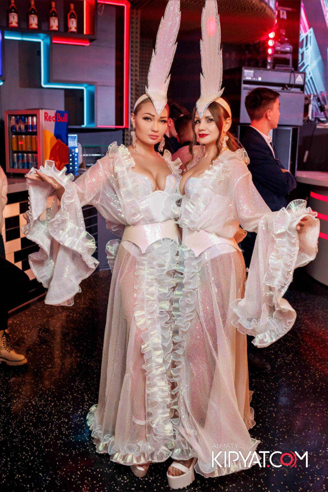 SANTA BARBARA — МЮЗИКЛ ДЖУЛИЯ. КИПЯТКОМ АЛМАТЫ!