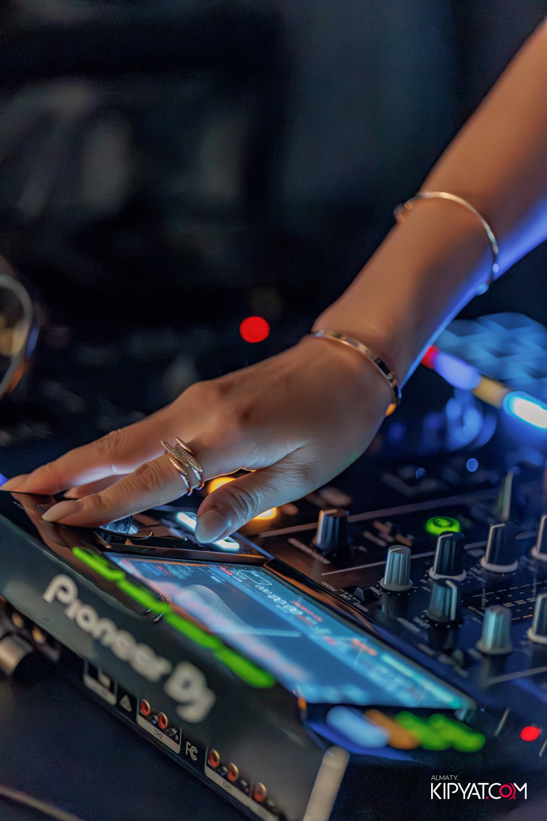 ВЫСТУПЛЕНИЕ DJ SUNQAR DJ BONI В SUNQAR BAR & RESTAURANT. КИПЯТКОМ АЛМАТЫ!