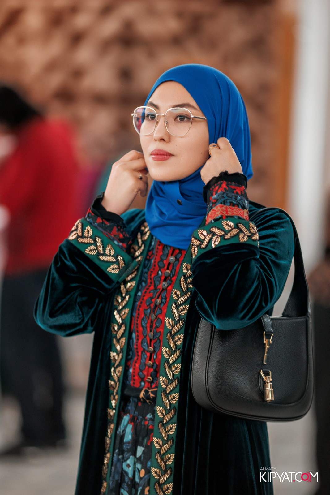 FASHION ПОКАЗ, КАЗАХСКОЙ НАЦИОНАЛЬНОЙ ОДЕЖДЫ. КИПЯТКОМ АЛМАТЫ!