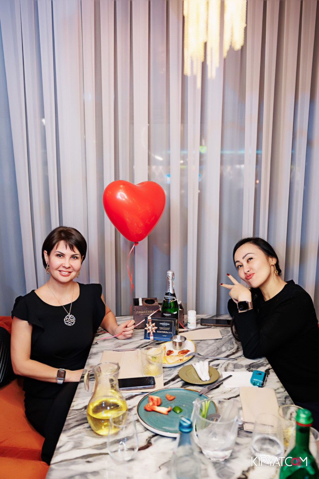 БАР ПАНАЕХАЛИ НА ДОСТЫК. КИПЯТКОМ АЛМАТЫ!