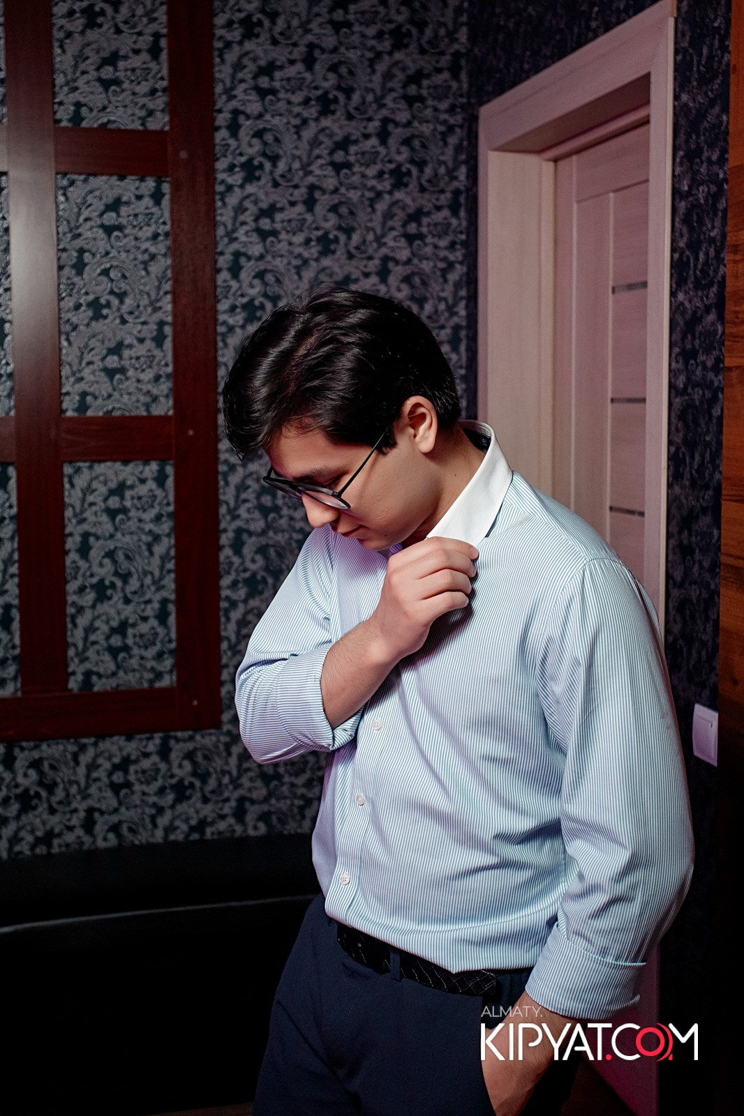 КАРАОКЕ-БАР РОЯЛЬ НА НУРМАКОВА. КИПЯТКОМ АЛМАТЫ!