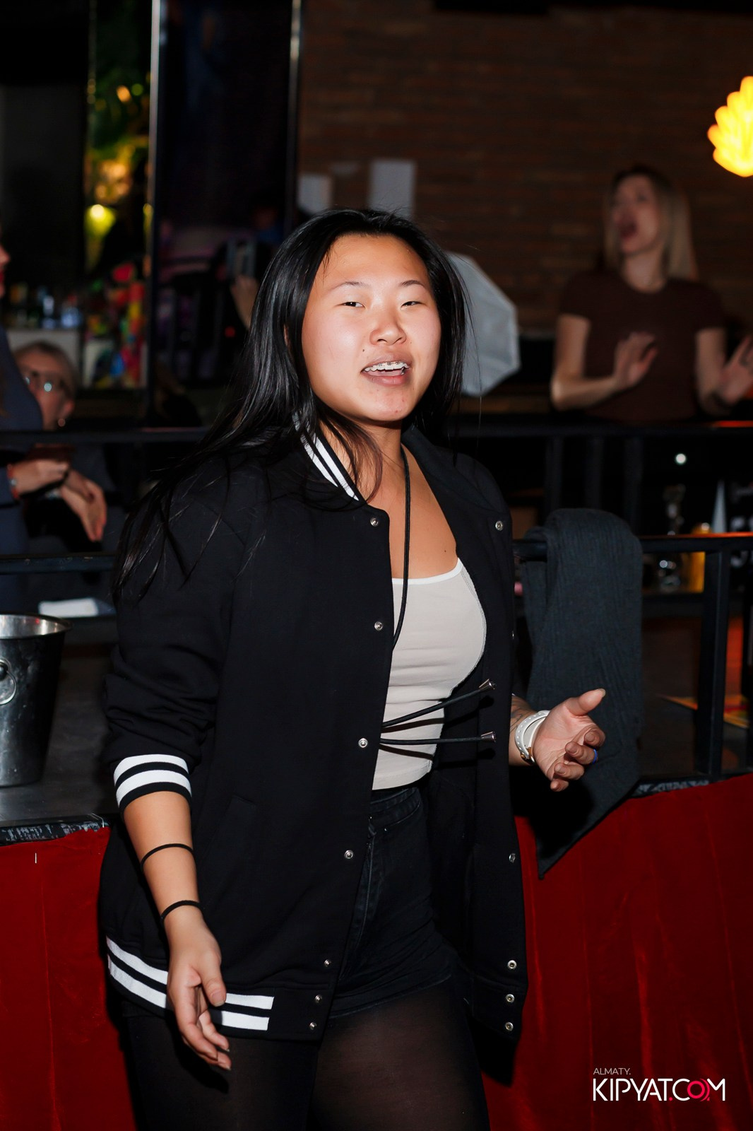 МУЗЫКАЛЬНОЕ ЛОТО В HIT RETRO. КИПЯТКОМ АЛМАТЫ! Фотосъемка мероприятий в Алматы