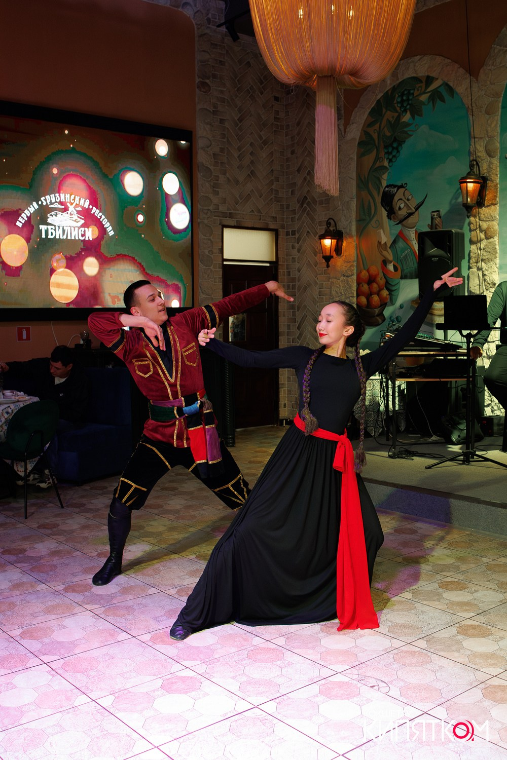 ТБИЛИСИ. КИПЯТКОМ КОКШЕТАУ