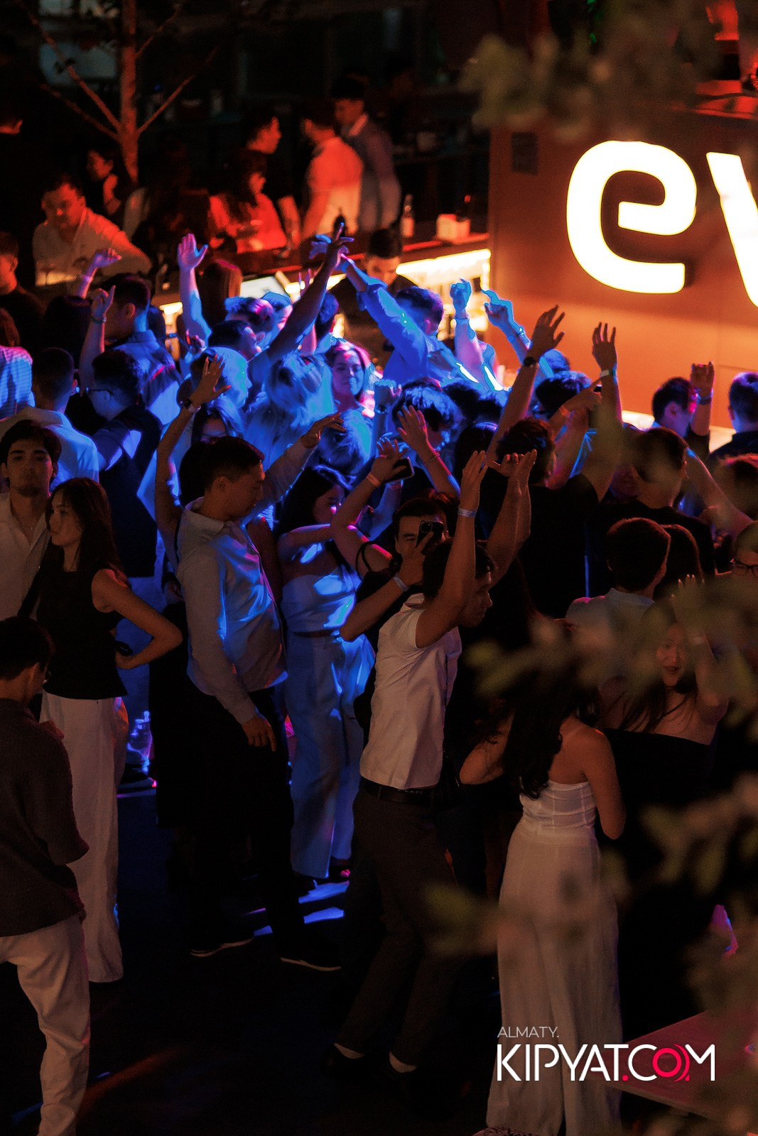 EVENT BAR. КИПЯТКОМ АЛМАТЫ!