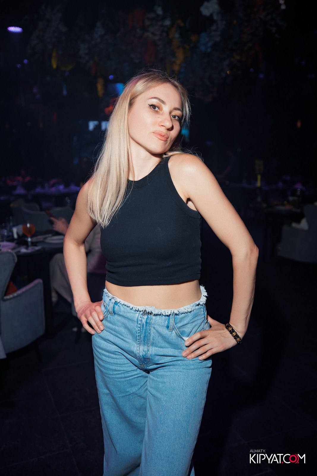 FRIENDS BAR & TERRACE. КИПЯТКОМ АЛМАТЫ!