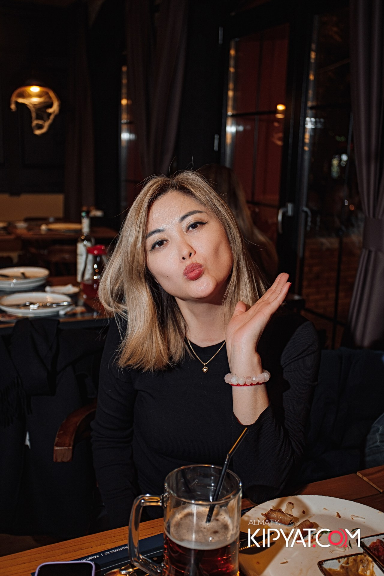 БОЧОНОК НА ЖАНДОСОВА. КИПЯТКОМ АЛМАТЫ!