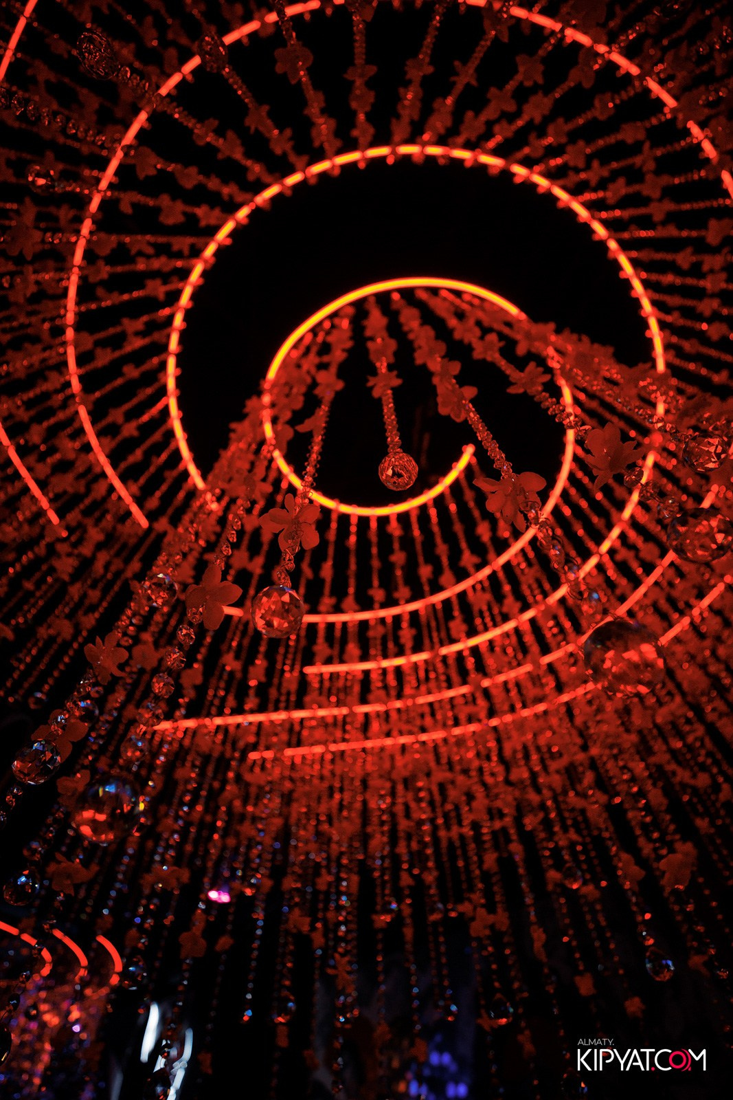 FRIENDS BAR & TERRACE. КИПЯТКОМ АЛМАТЫ!