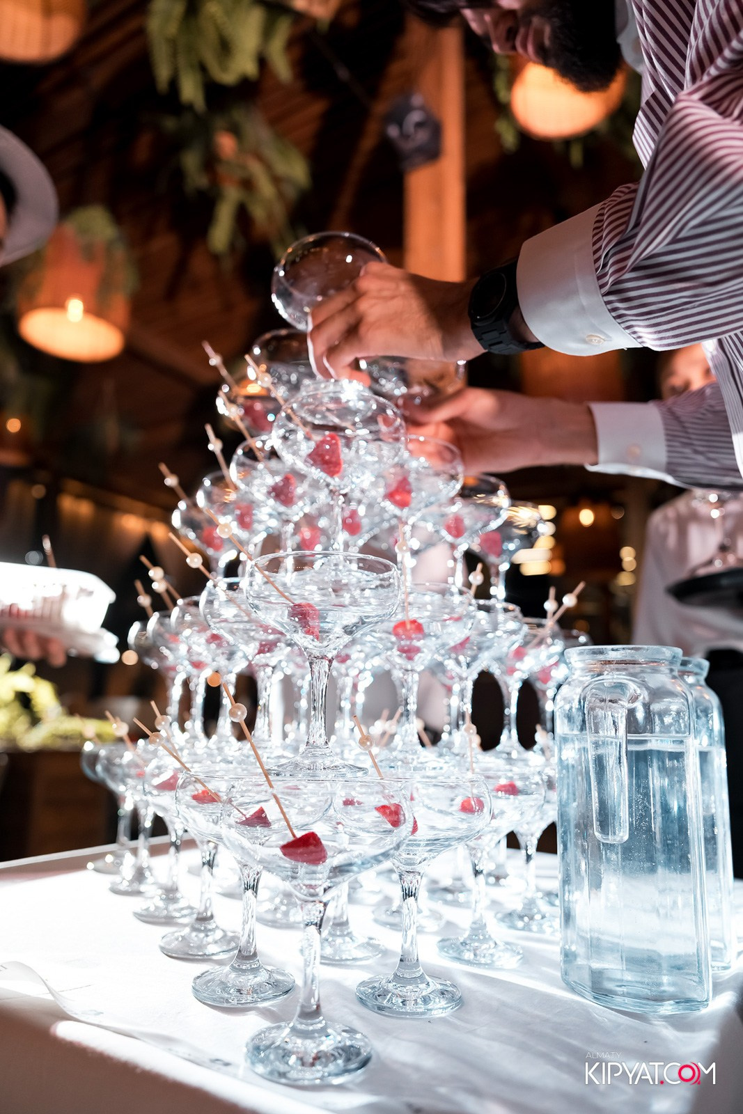 MONTELVINI PROSECCO PARTY. КИПЯТКОМ АЛМАТЫ!