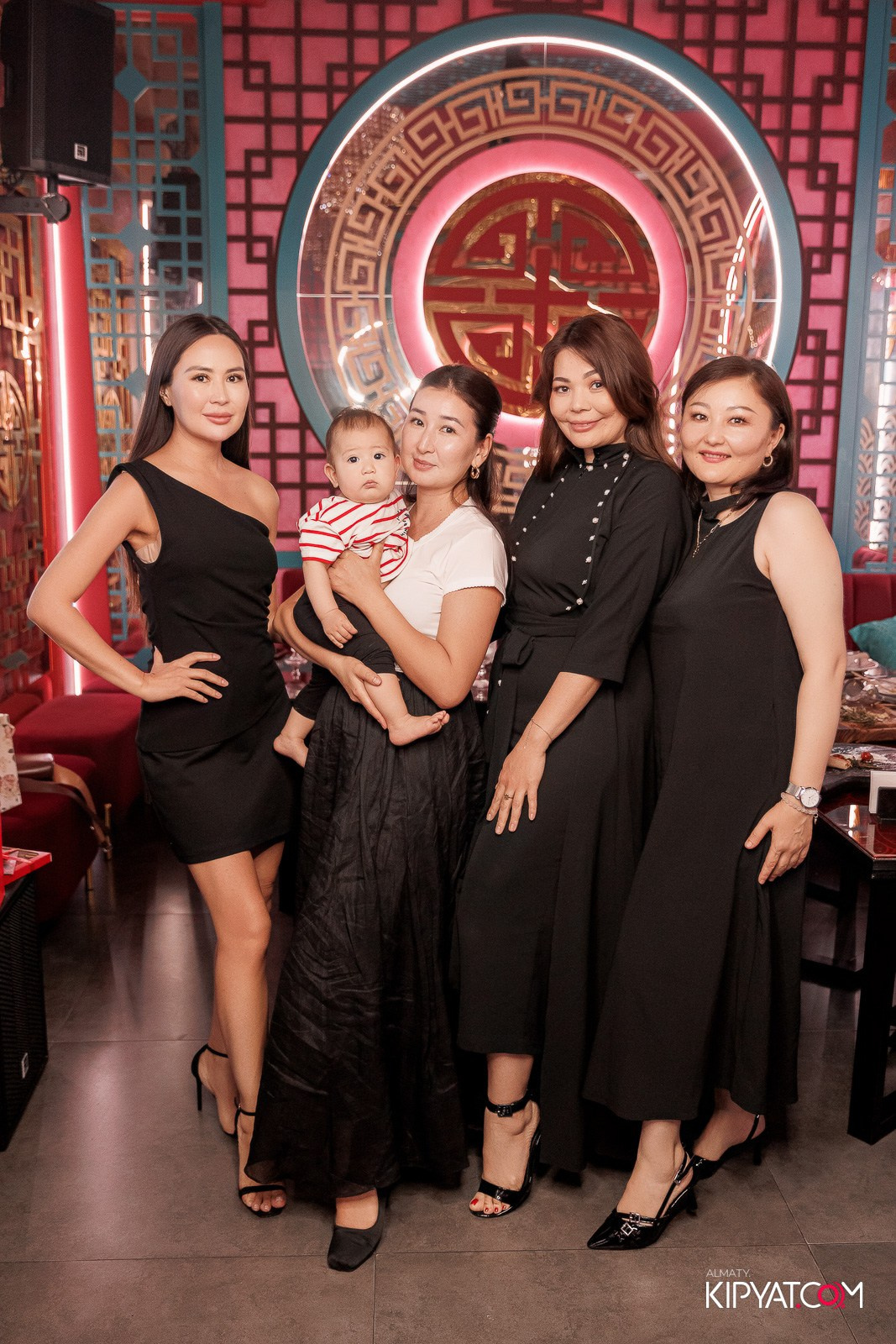 MOOD KARAOKE & TERRACE. КИПЯТКОМ АЛМАТЫ!