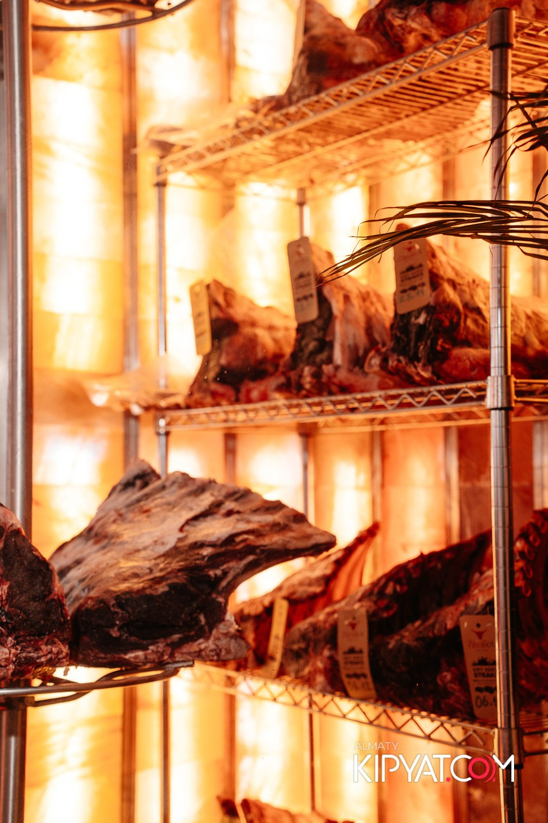 ZIYAFET MEAT HOUSE. КИПЯТКОМ АЛМАТЫ!