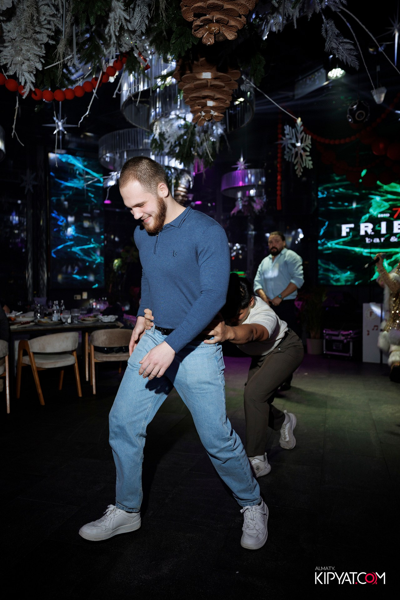 FRIENDS BAR & TERRACE. КИПЯТКОМ АЛМАТЫ! Фотосъемка мероприятий в Алматы