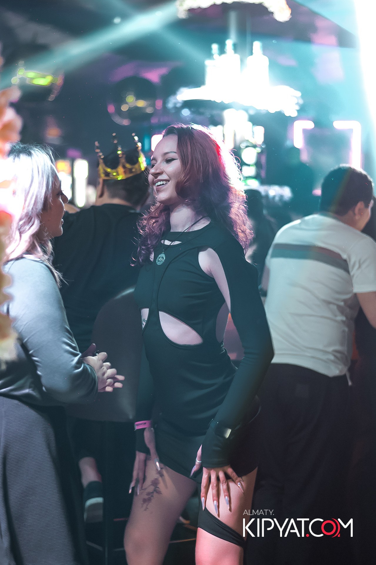 UYAT EMES BAR. КИПЯТКОМ АЛМАТЫ!