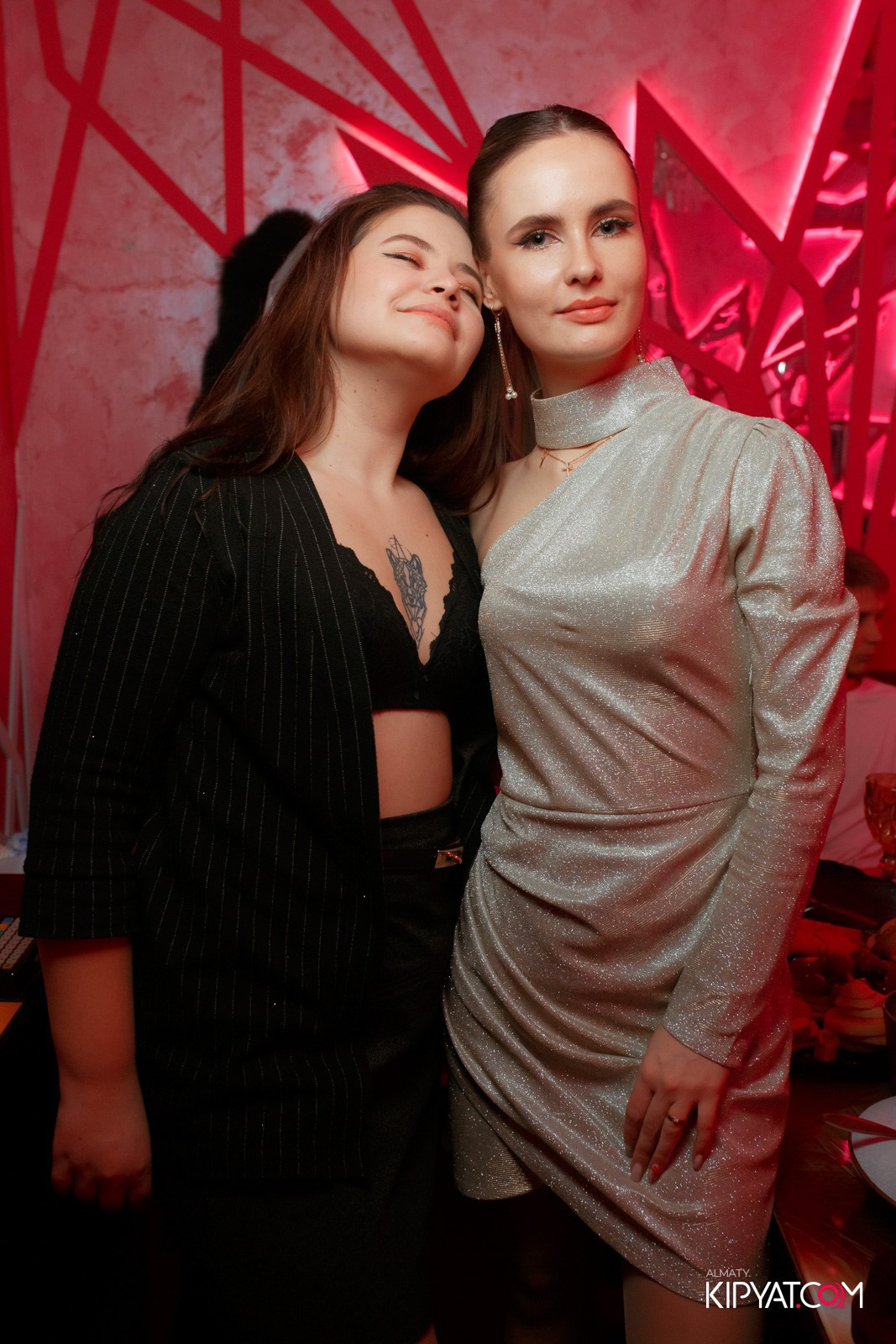 УХО И МЕДВЕДЬ НА ГАГАРИНА. КИПЯТКОМ АЛМАТЫ!