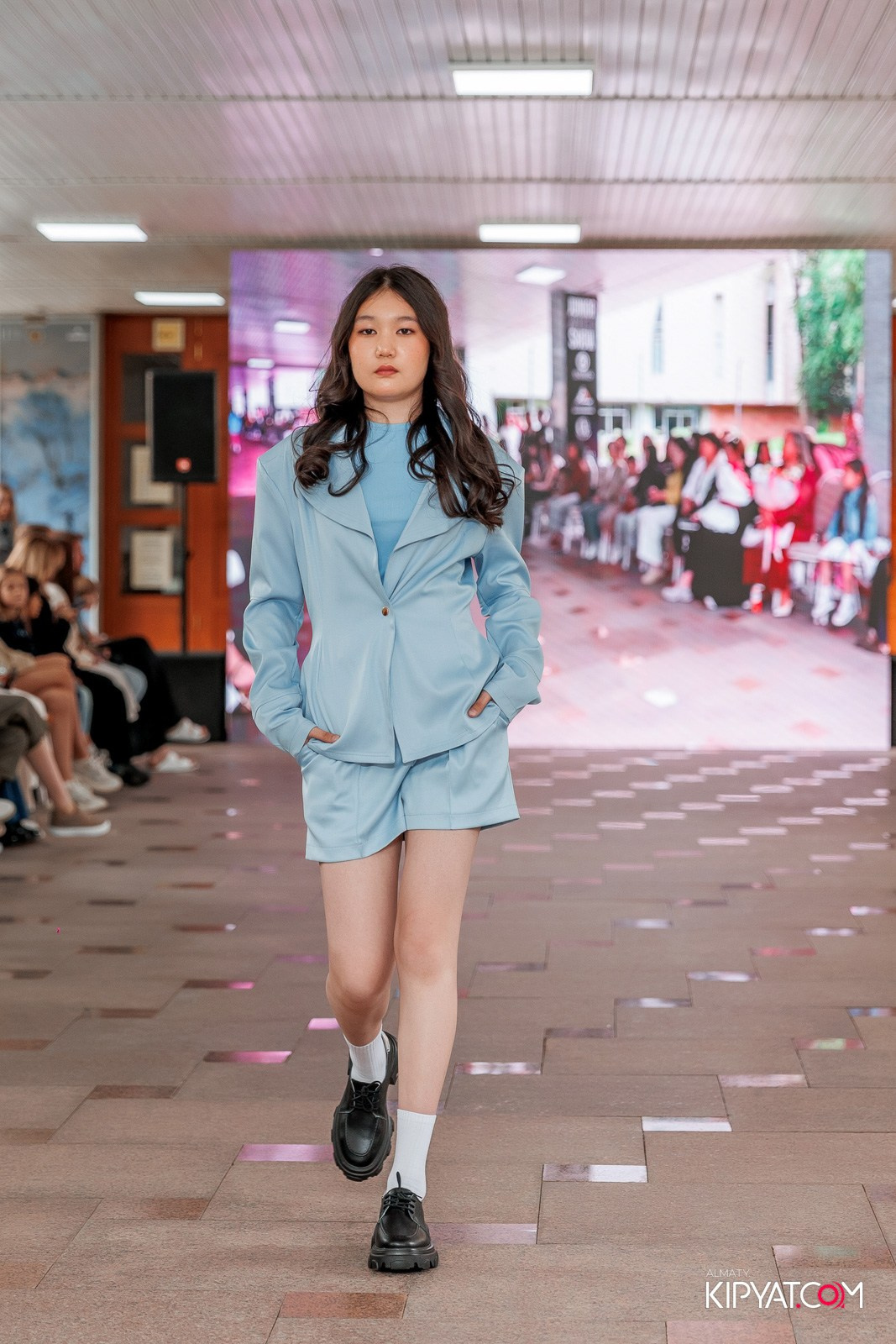 JUNIOR FASHION SHOW. КИПЯТКОМ АЛМАТЫ!