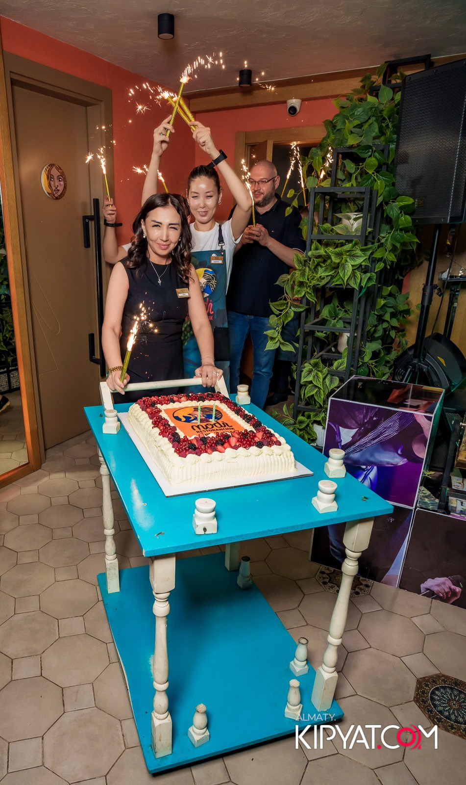 MODI RESTORANCHIK. КИПЯТКОМ АЛМАТЫ!