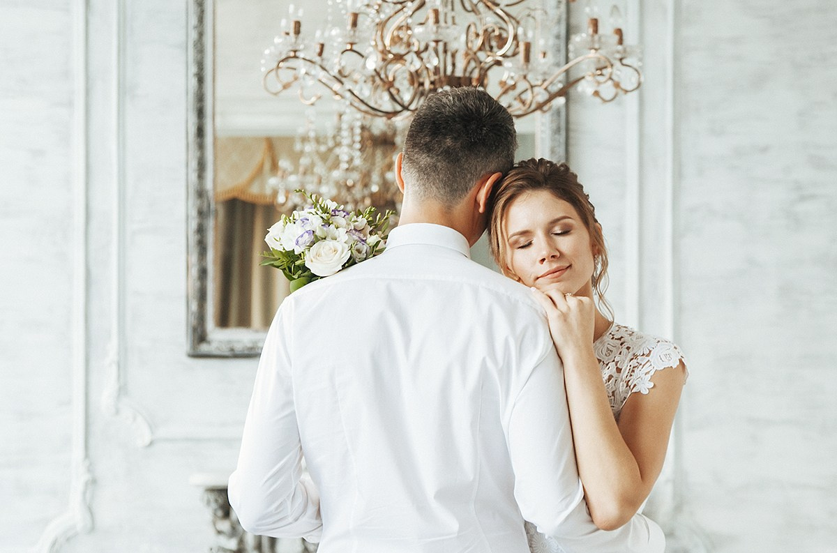 свадебный торт заказать, свадебный букет купить, костюм для жениха на свадьбу, свадебный салон спб, бутоньерка на свадьбу, где провести свадьбу в спб