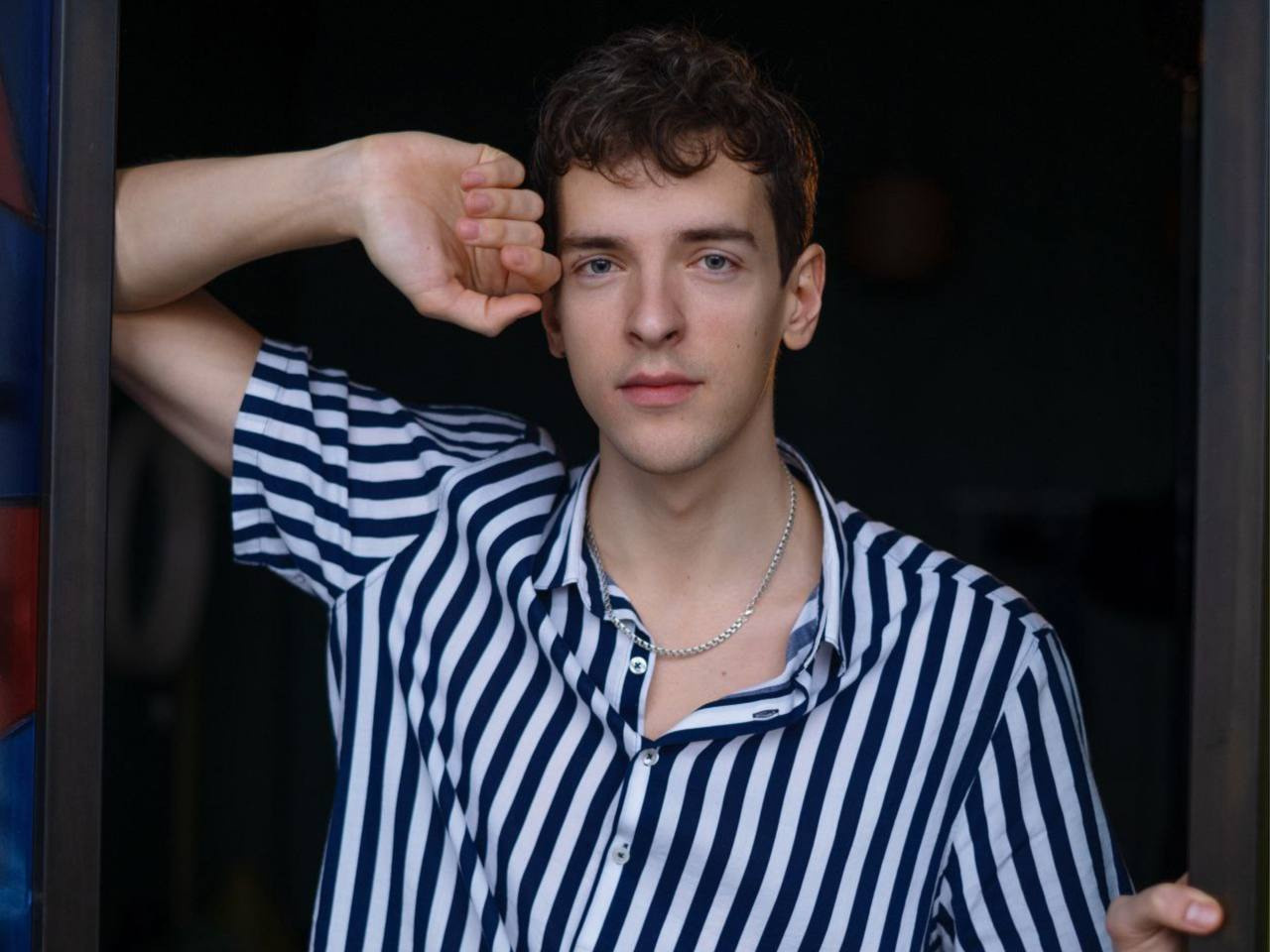 Модельное агентство MODELS INDUSTRY. Поиск новых лиц. Работа в других странах. Москва, Санкт-Петербург, Новосибирск, Екатеринбург, Казань. Международное модельное агентство MODELS INDUSTRY в Новосибирске