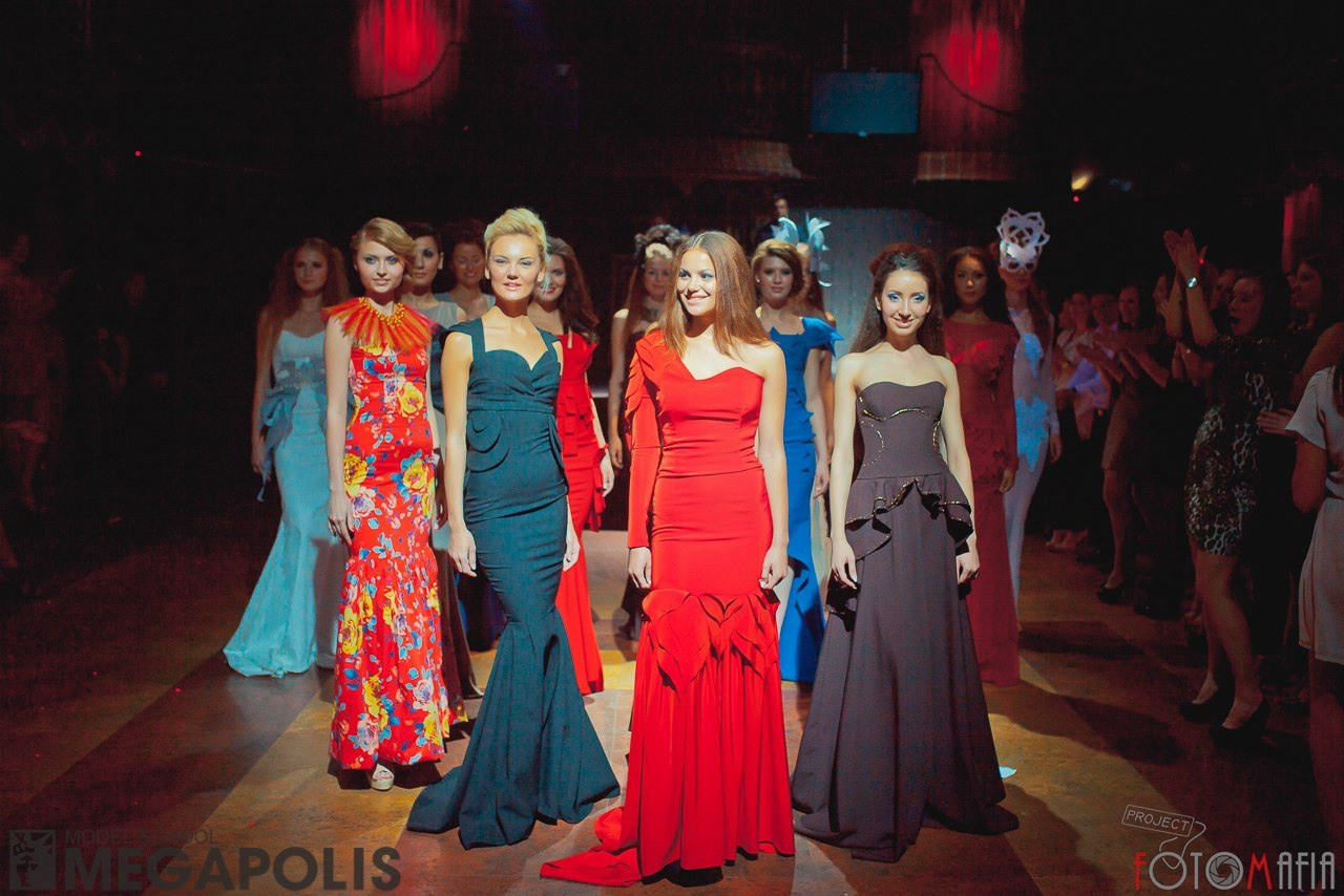 Показ 2014 год. Модельер Евгений Бременев