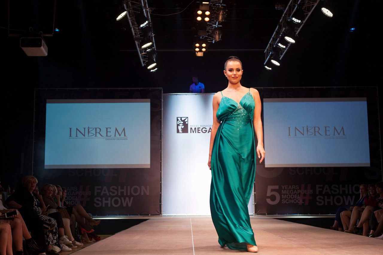 Показ 2017 год. Модельер Евгений Бременев