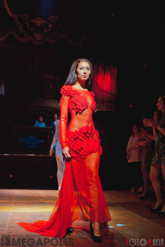 Показ 2014 год. Модельер Евгений Бременев