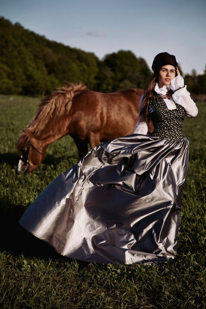 Одежда для фотопроектов. Модельер Евгений Бременев