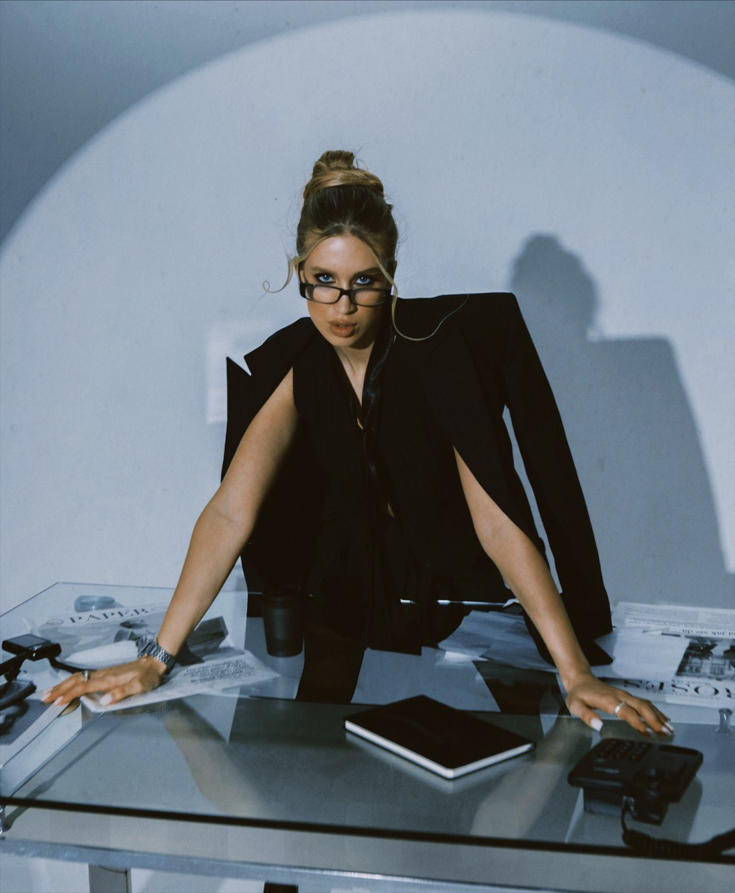 Студийная фотосъёмка в офисном стиле. Портфолио фотографа Анастасии Блохиной