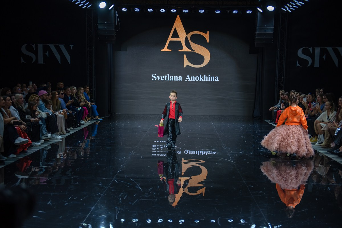 SochiFashionWeek2024 дизайнер Анохина Светлана. Семейный и коммерческий фотограф в Сочи Александр Бодунов