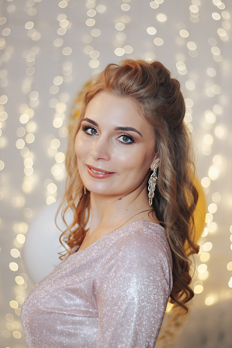 Фотосъемка девичника в фотостудии Арт База в Твери. Светлана Иванова - профессиональный фотограф