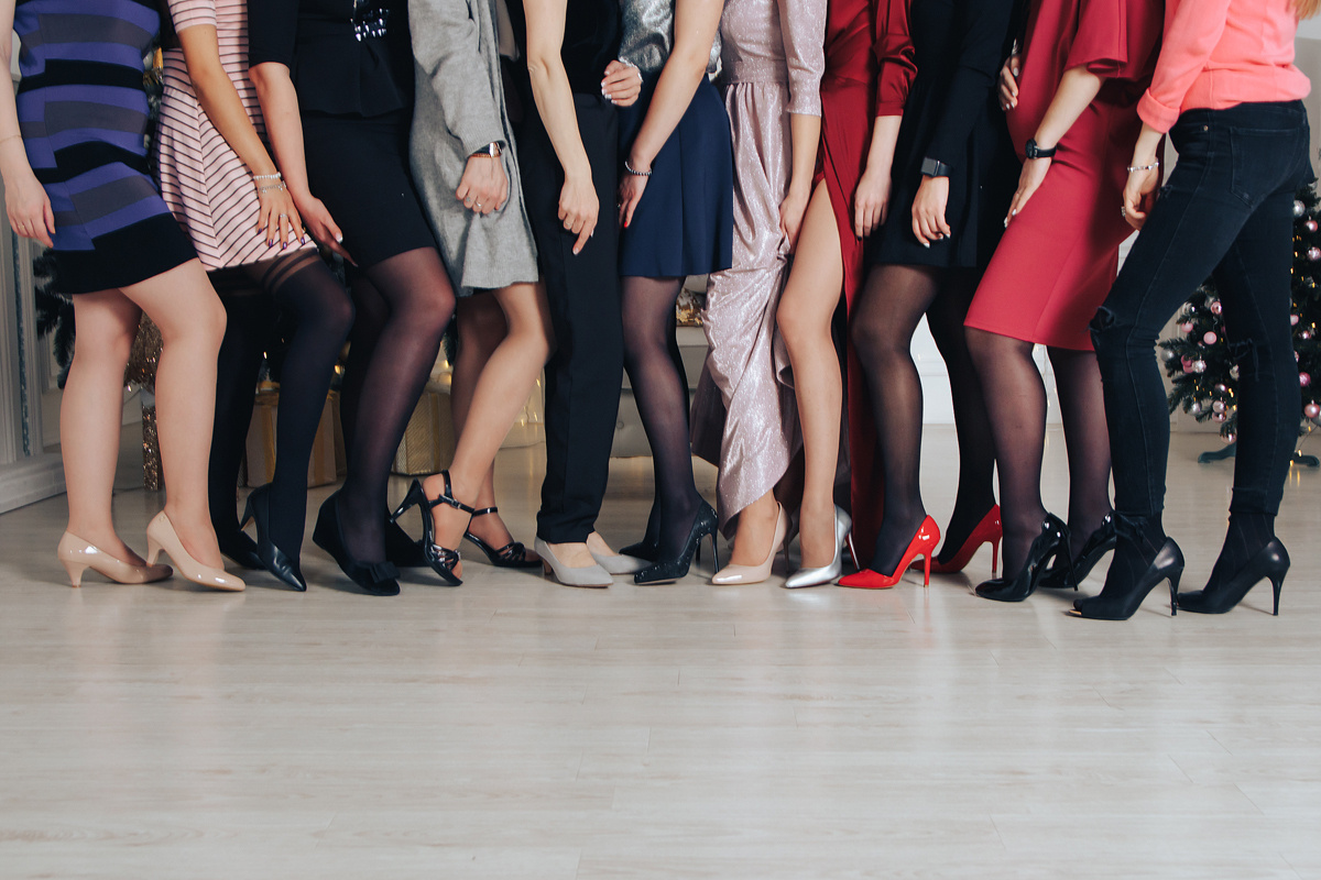 Фотосъемка девичника в фотостудии Арт База в Твери. Светлана Иванова - профессиональный фотограф