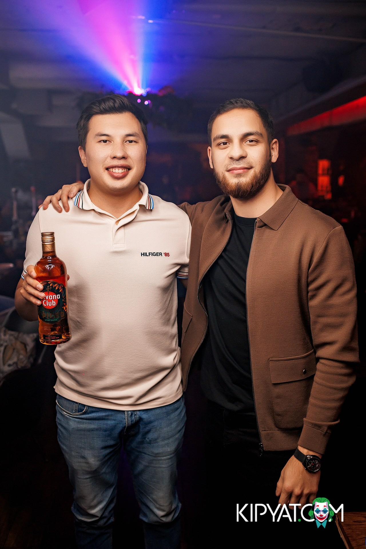 OLOVO НА САТПАЕВА. КИПЯТКОМ АЛМАТЫ! Фотосъемка мероприятий в Алматы