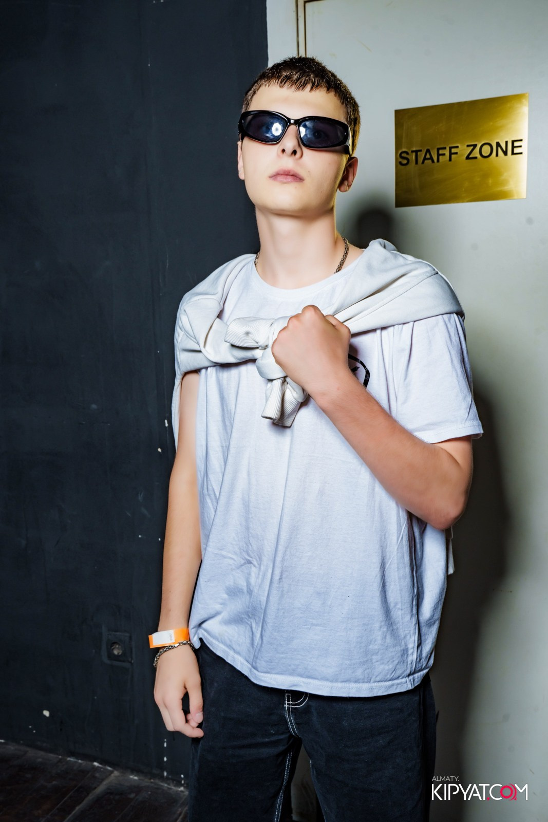 UYAT EMES BAR. КИПЯТКОМ АЛМАТЫ!