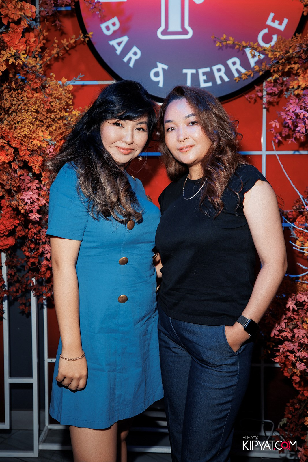 FRIENDS BAR & TERRACE. КИПЯТКОМ АЛМАТЫ!