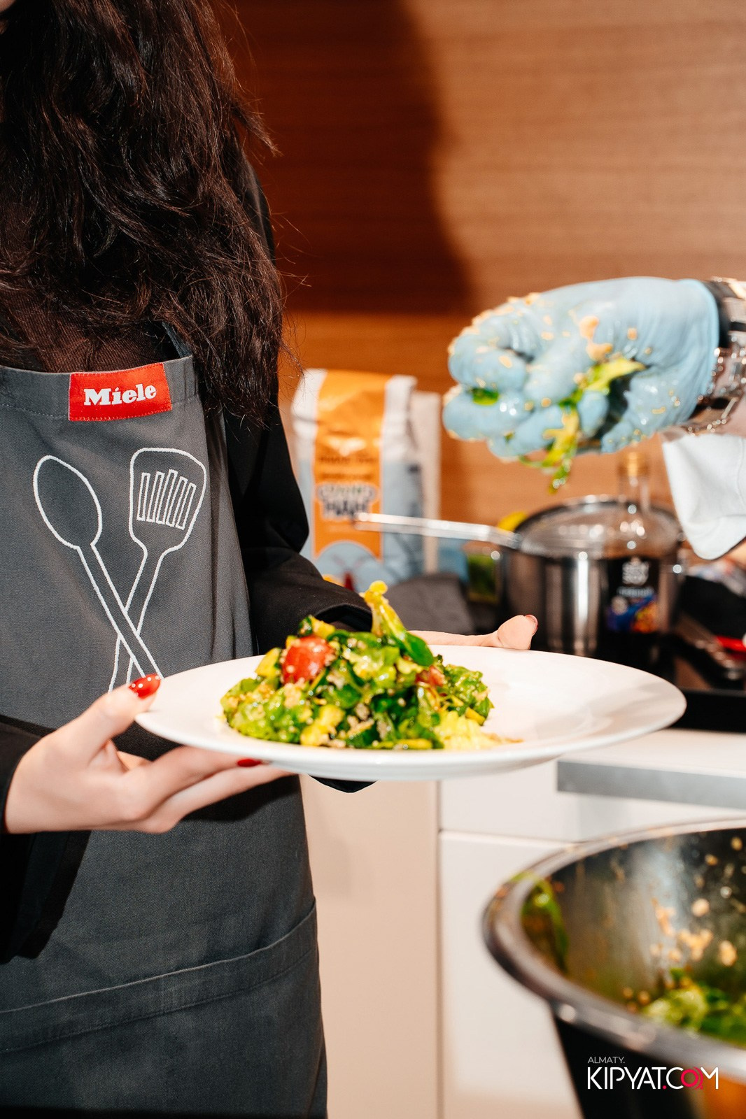 MIELE. КИПЯТКОМ АЛМАТЫ!