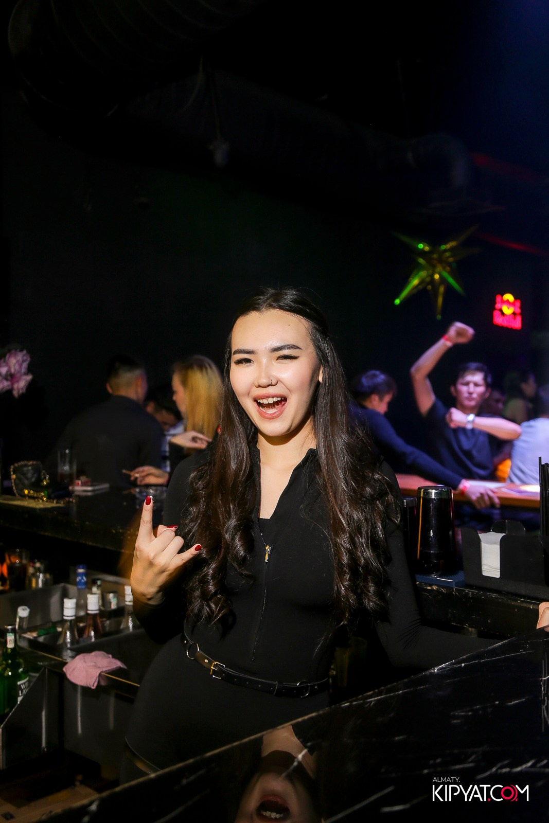 UYAT EMES BAR. КИПЯТКОМ АЛМАТЫ!