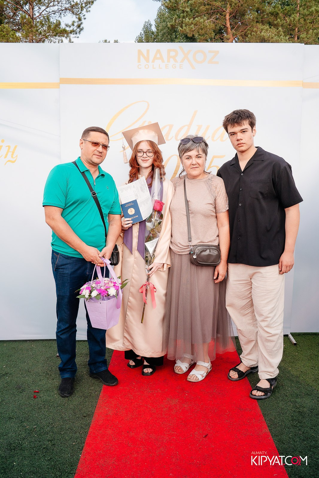 ВРУЧЕНИЕ ДИПЛОМОВ — НАРХОЗ КОЛЛЕДЖ. Part 1. КИПЯТКОМ АЛМАТЫ!