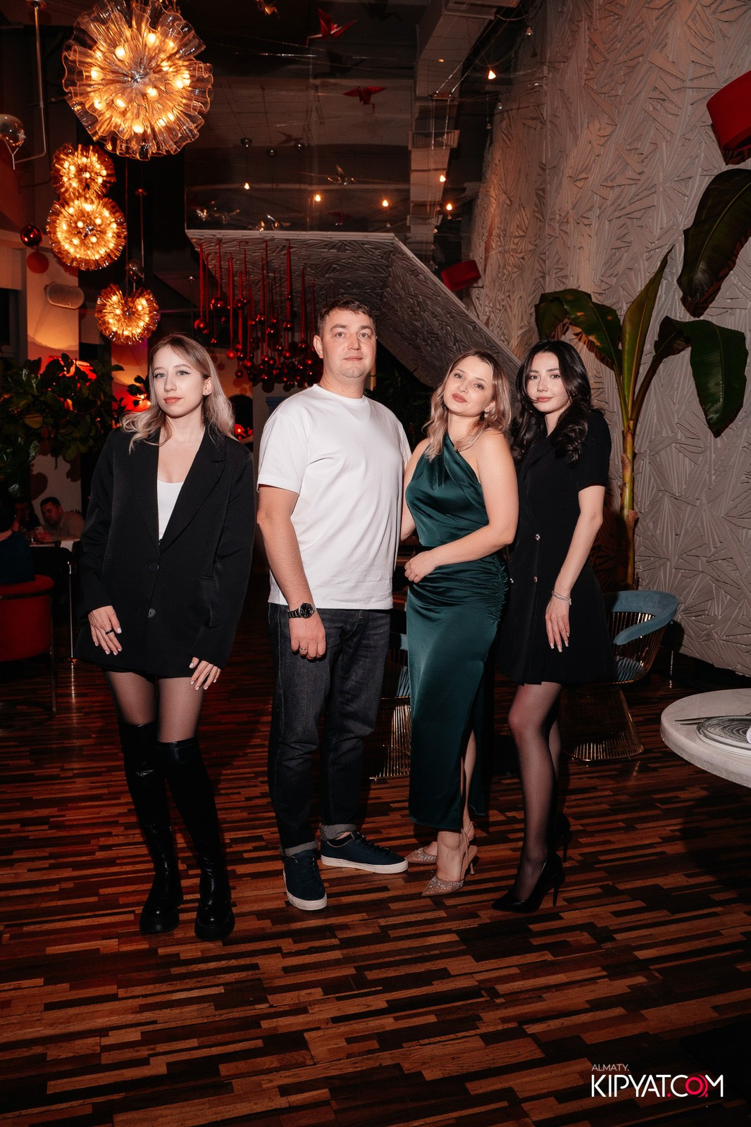 РЕСТОРАН BARFLY. КИПЯТКОМ АЛМАТЫ!