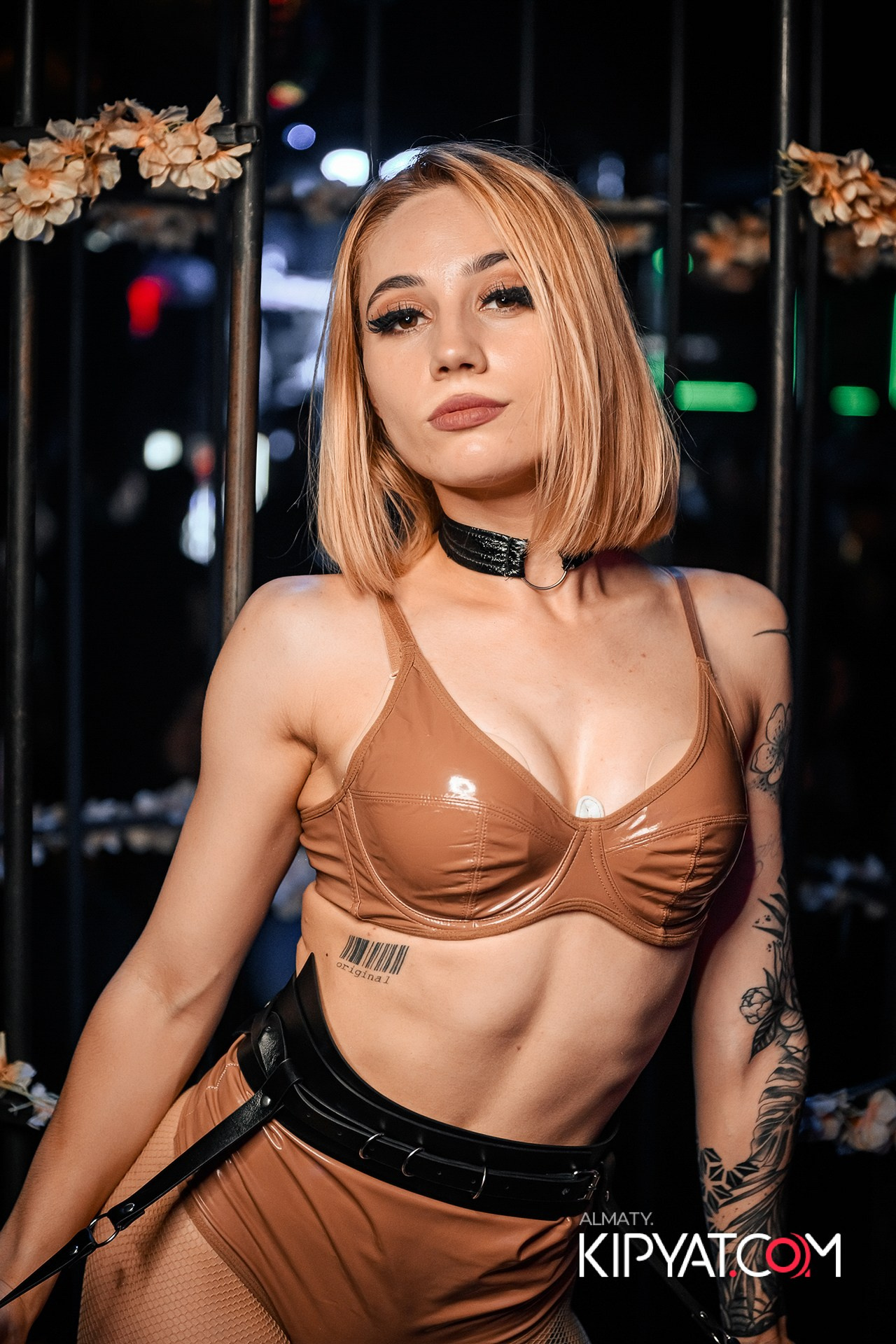 UYAT EMES BAR. КИПЯТКОМ АЛМАТЫ!